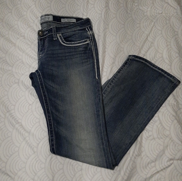 Women's 28R "Leo Bootcut" Distressed Embroidered Jeweled DayTrip Jeans - Picture 3 of 13